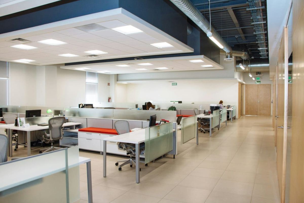 AUJ Interior